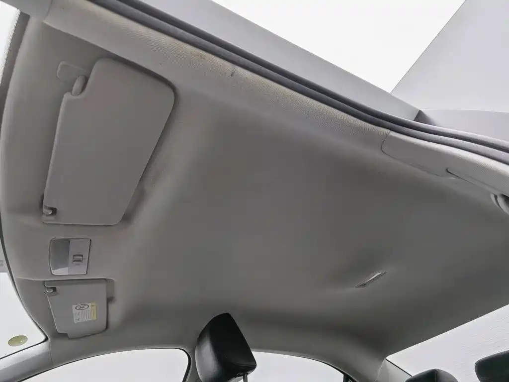 Volkswagen Jetta — миниатюра 14