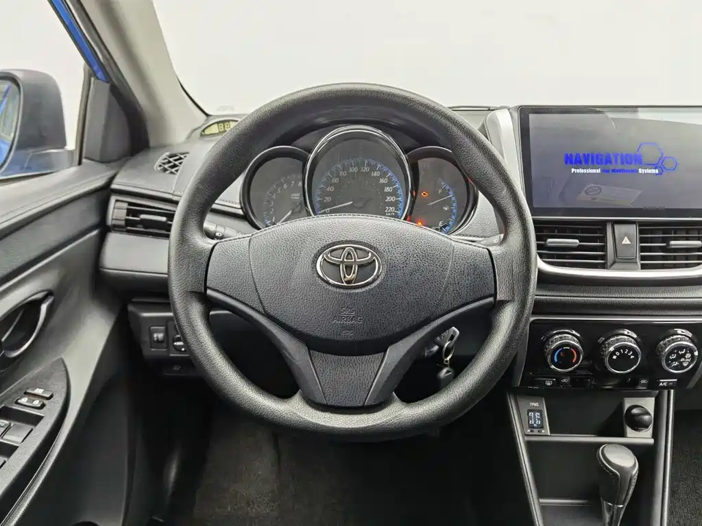 Toyota Yaris L — миниатюра 11