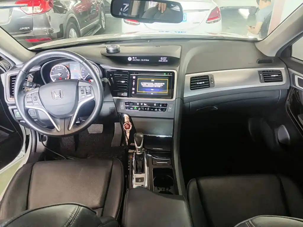 Honda Spirior — миниатюра 10