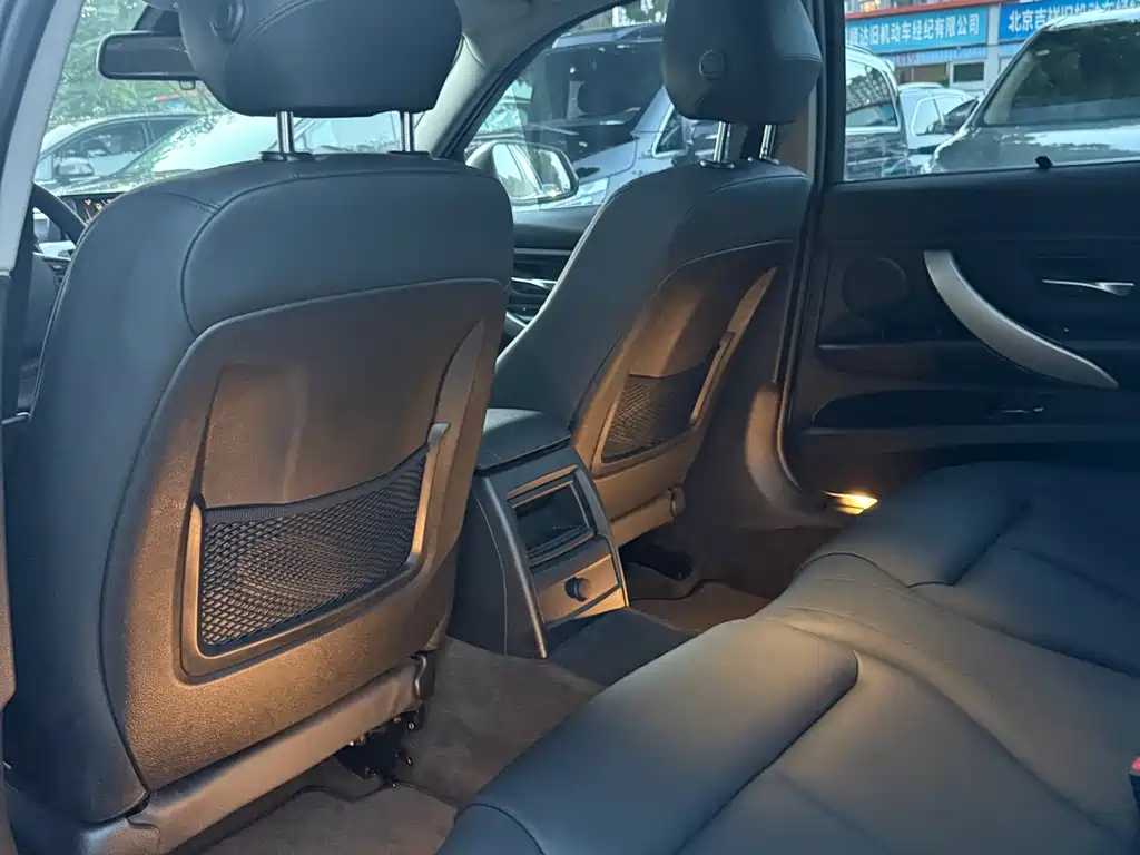 BMW 3 Series — миниатюра 14