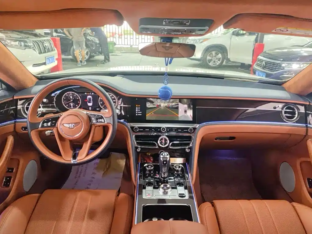 Bentley Flying Spur — миниатюра 5