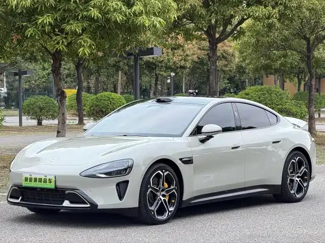 XIAOMI CAR XIAOMI SU7 2024