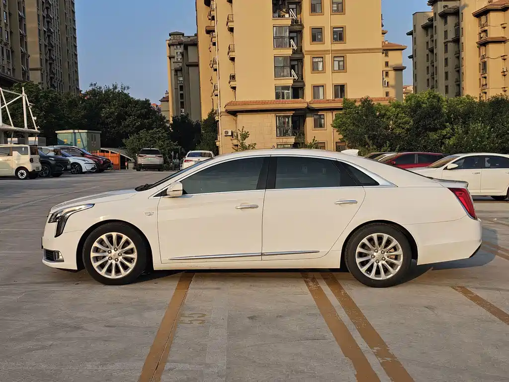 Cadillac XTS — миниатюра 4