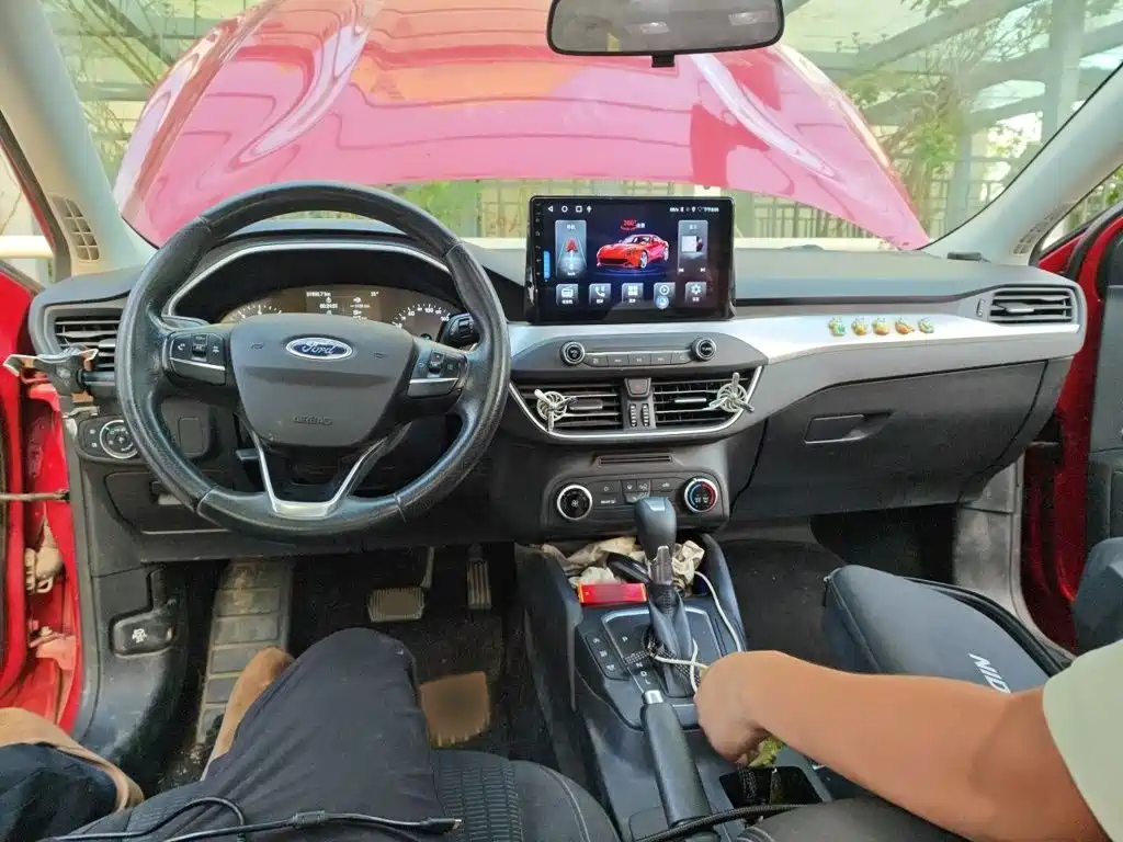 Ford Focus — миниатюра 13