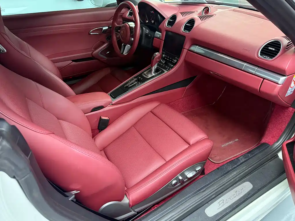 Porsche 718 2019 Boxster T 2.0T
