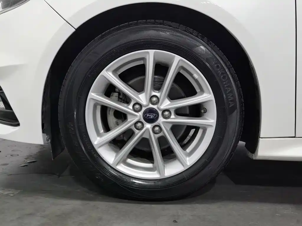 Ford Focus — миниатюра 17