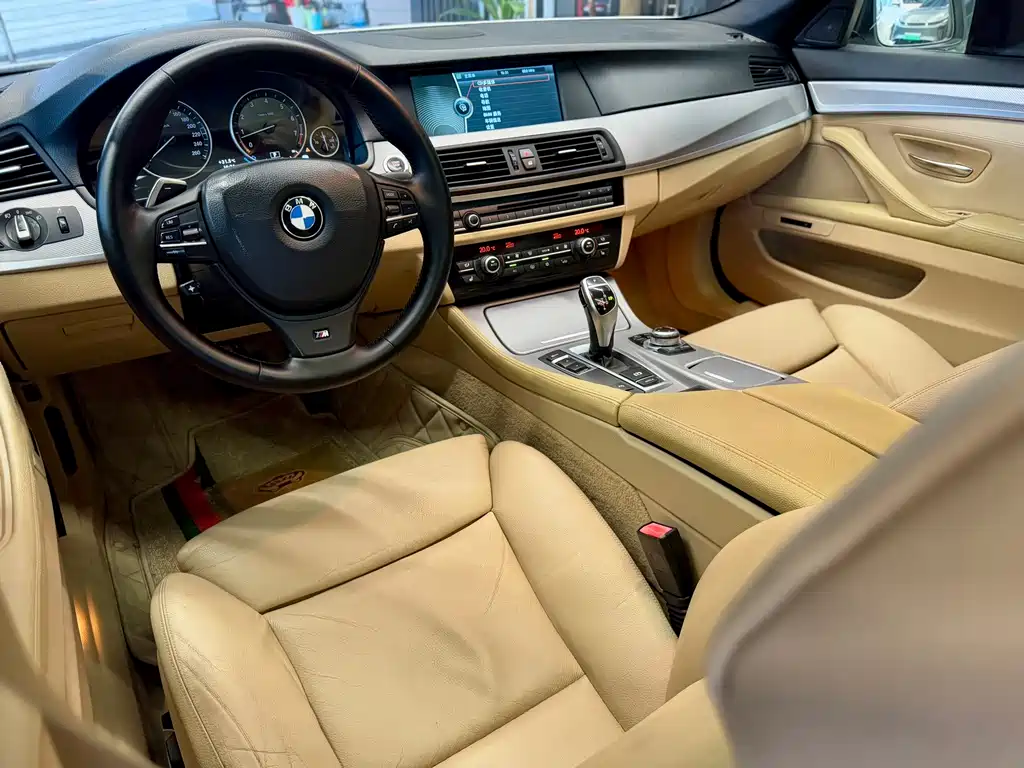 BMW 5 Series (Import) — миниатюра 4