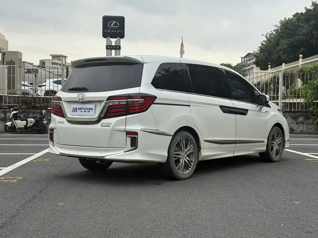 Honda Elysion 2019 2.0L Luxury