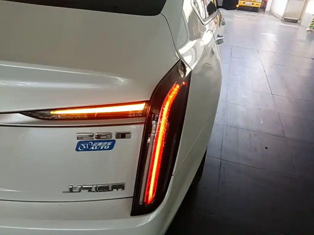 Cadillac CT6 — миниатюра 8