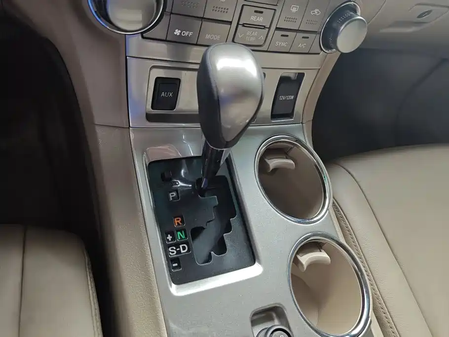 Toyota Highlander — миниатюра 16