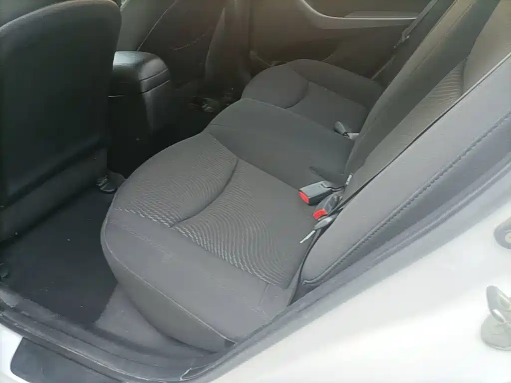 Hyundai Elantra Langdong — миниатюра 17