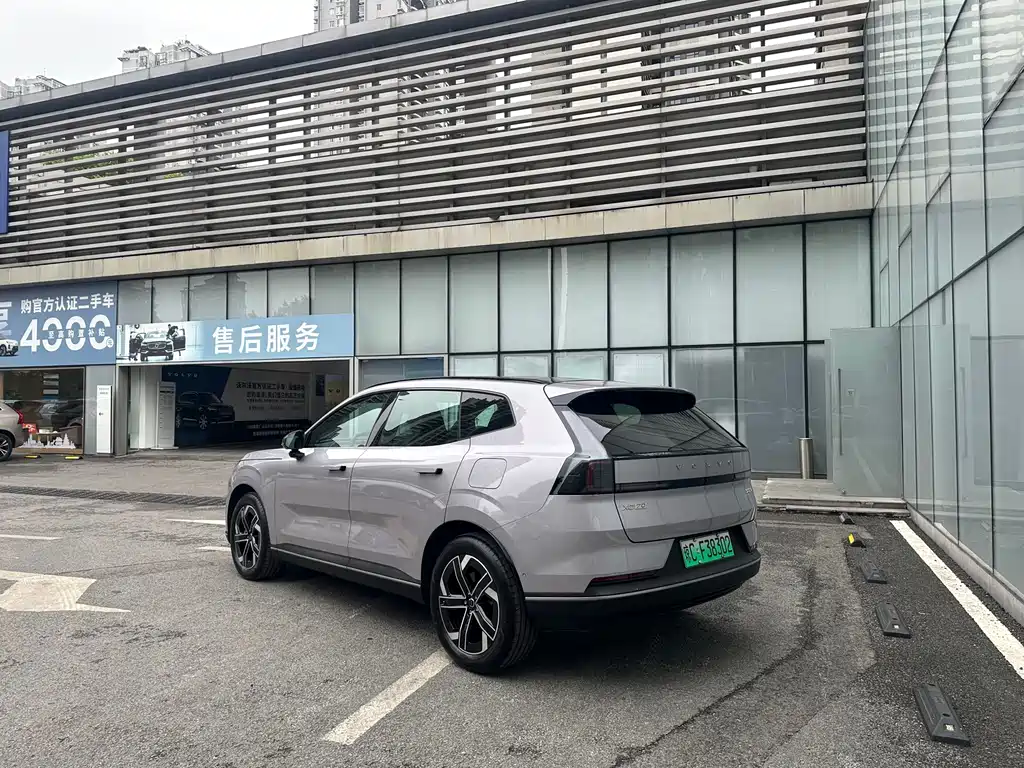Volvo гибрид Volvo XC70 plug-in — миниатюра 6