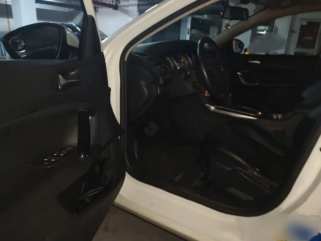 Peugeot 408 — миниатюра 14