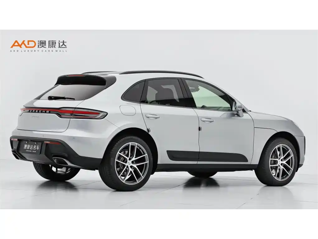 Porsche Macan — миниатюра 3
