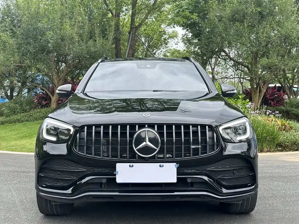 MERCEDES-BENZ GLC AMG