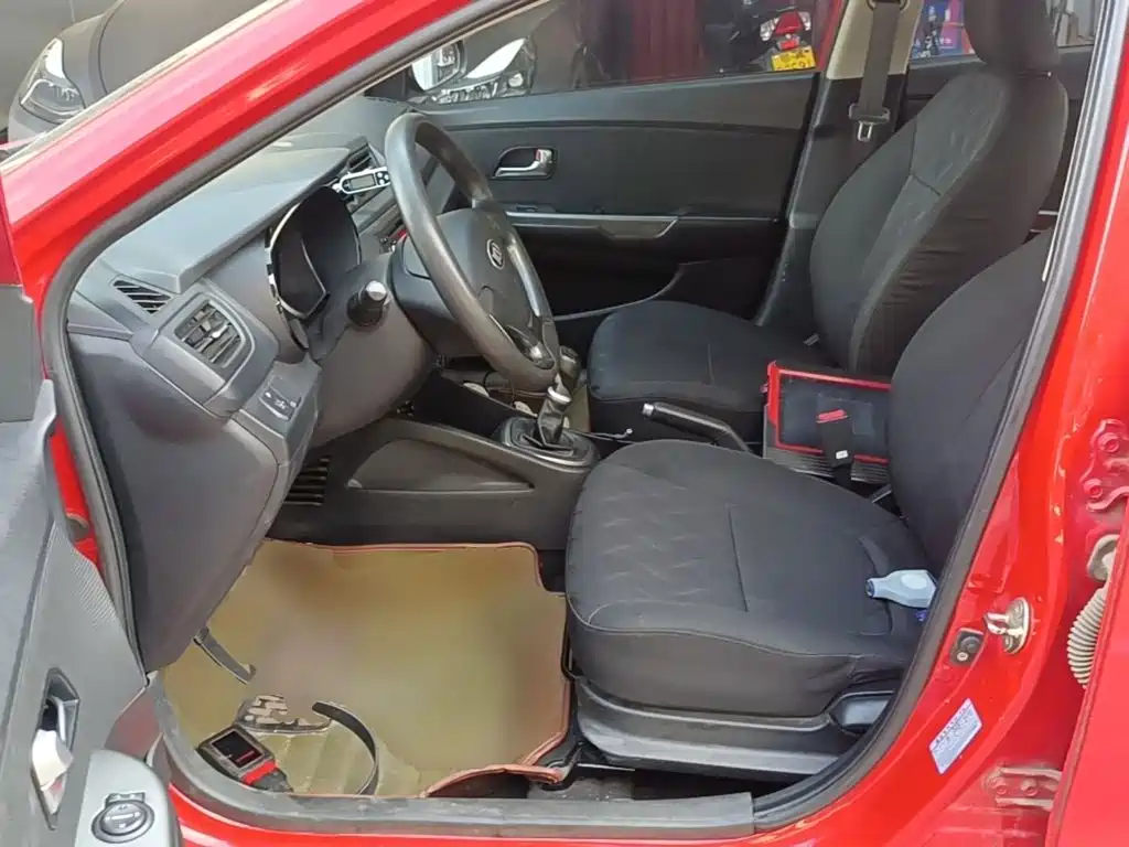 Kia K2 — миниатюра 15