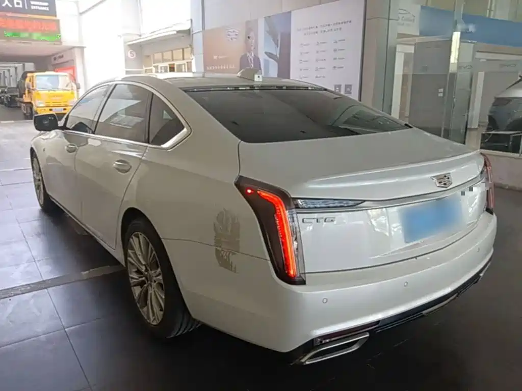 Cadillac CT6 — миниатюра 5