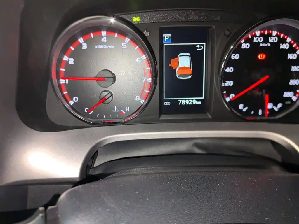Toyota RAV4 — миниатюра 5