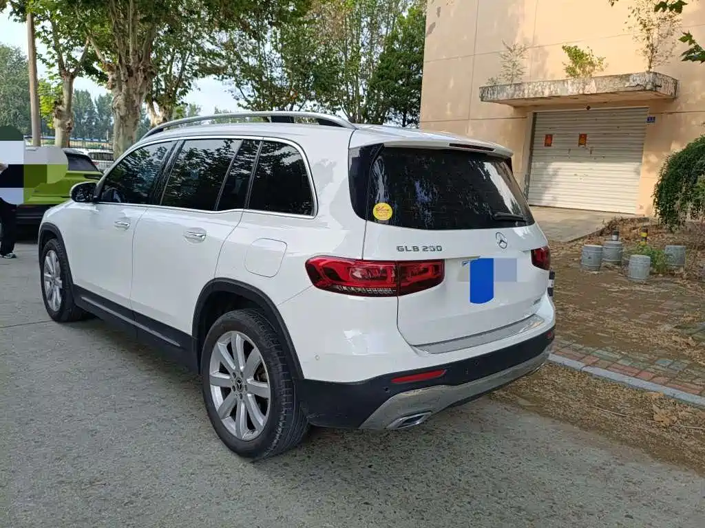 Mercedes-Benz GLB — миниатюра 4