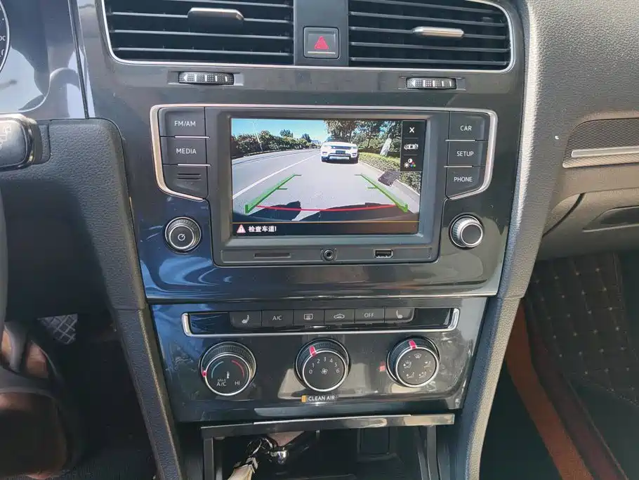 Volkswagen Golf — миниатюра 13