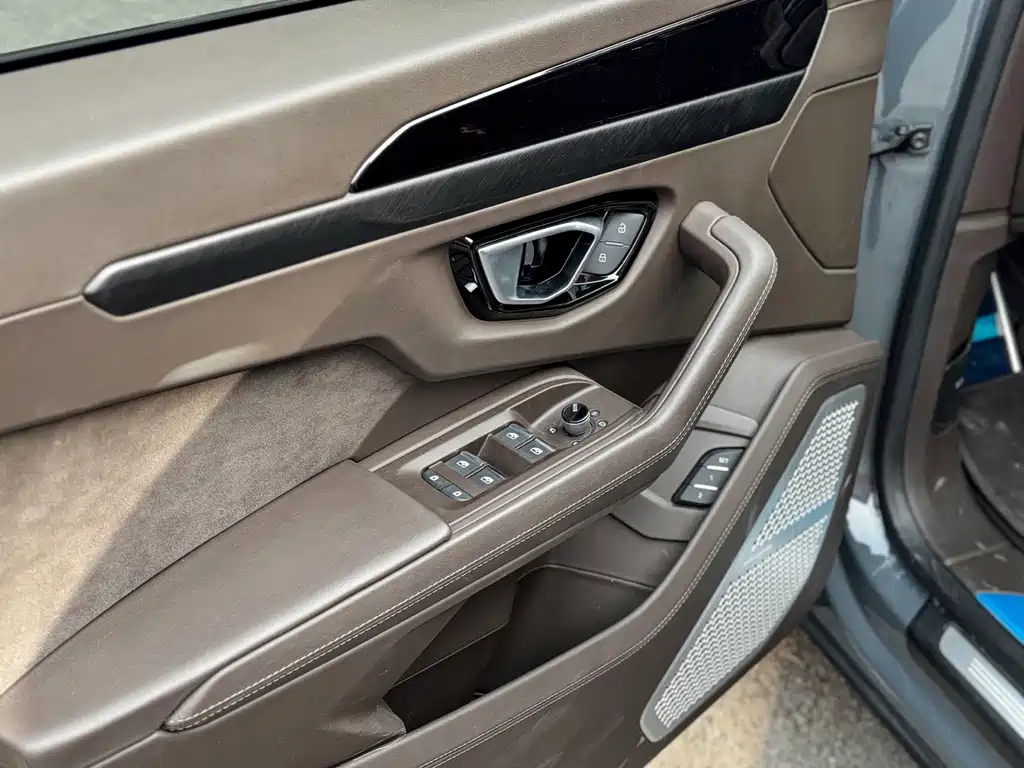 Lamborghini Urus 2023 4.0T V8 S