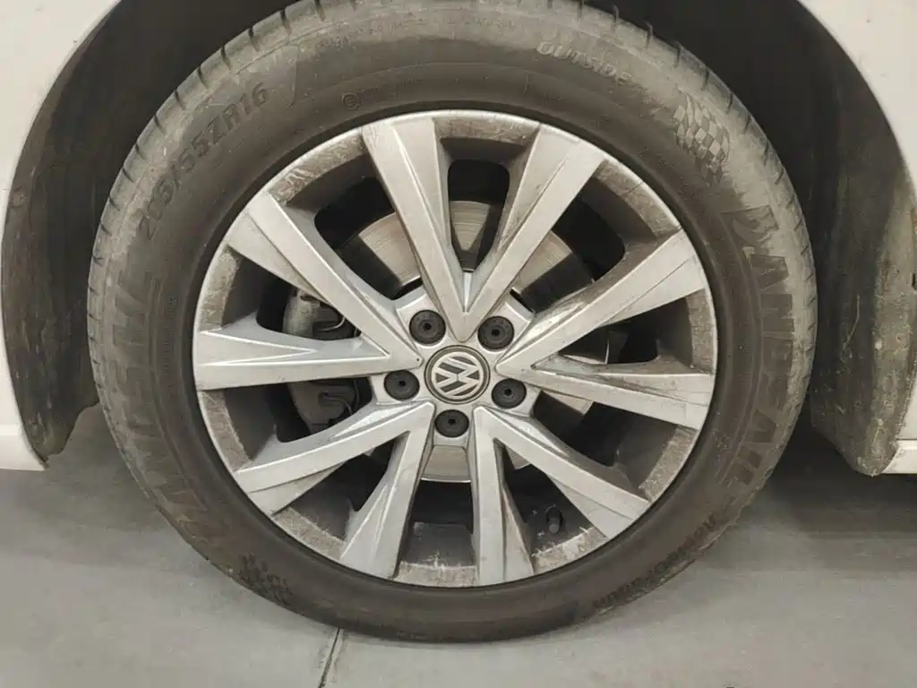Volkswagen Lavida — миниатюра 23
