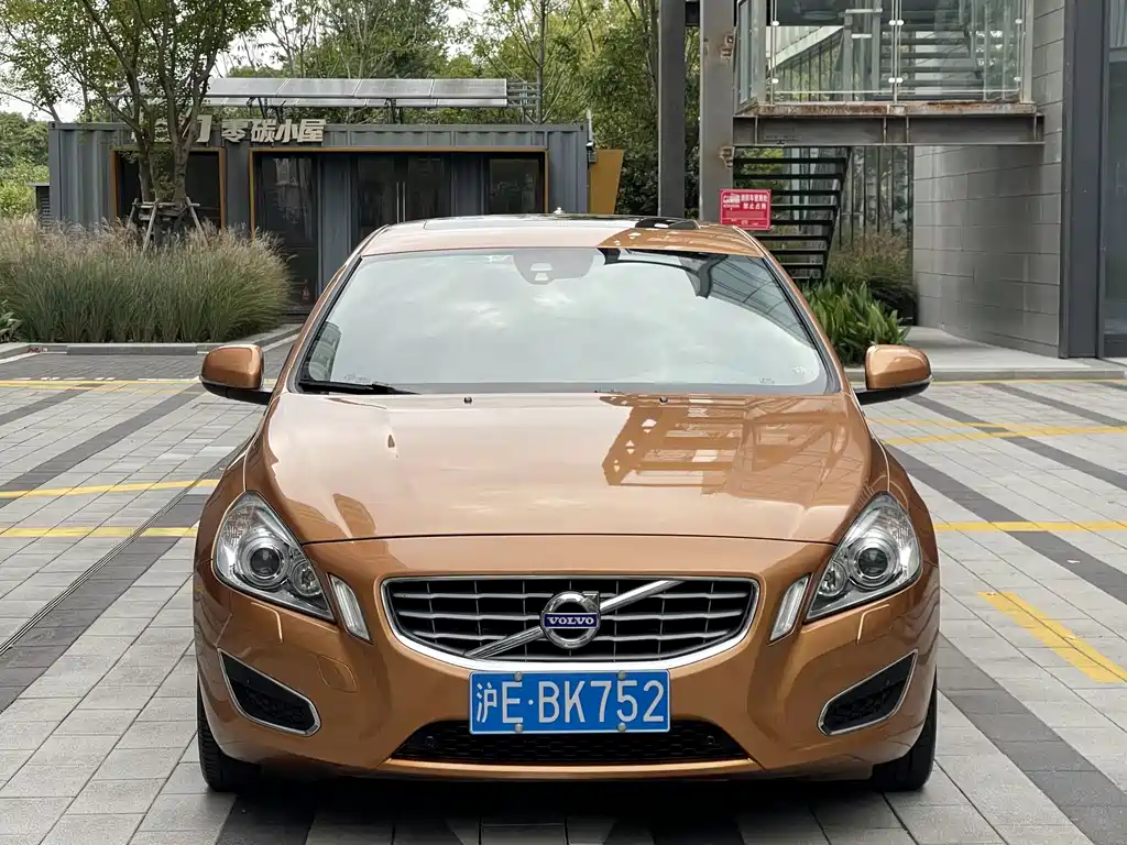 Volvo S60 (Import) — миниатюра 2