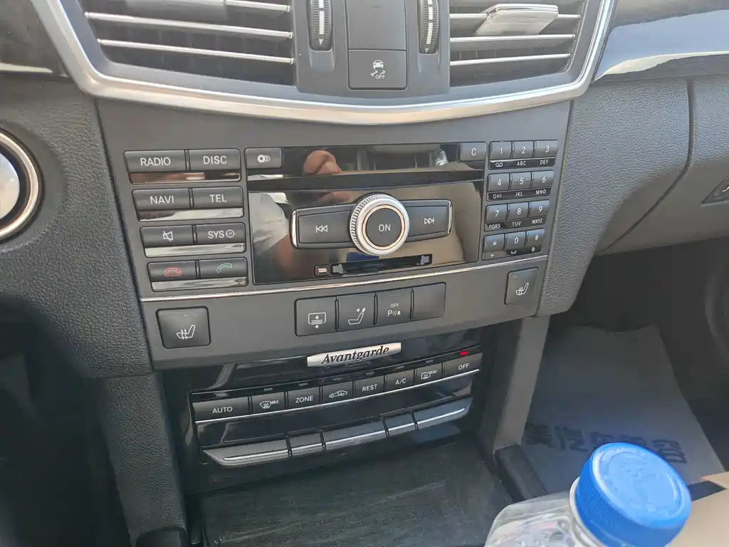 Mercedes-Benz E-Class (Import) — миниатюра 23