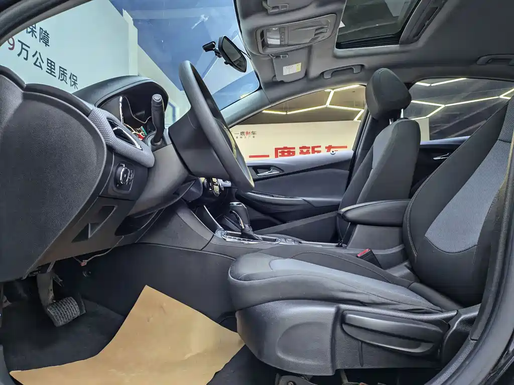 Chevrolet Cruze - фото 6