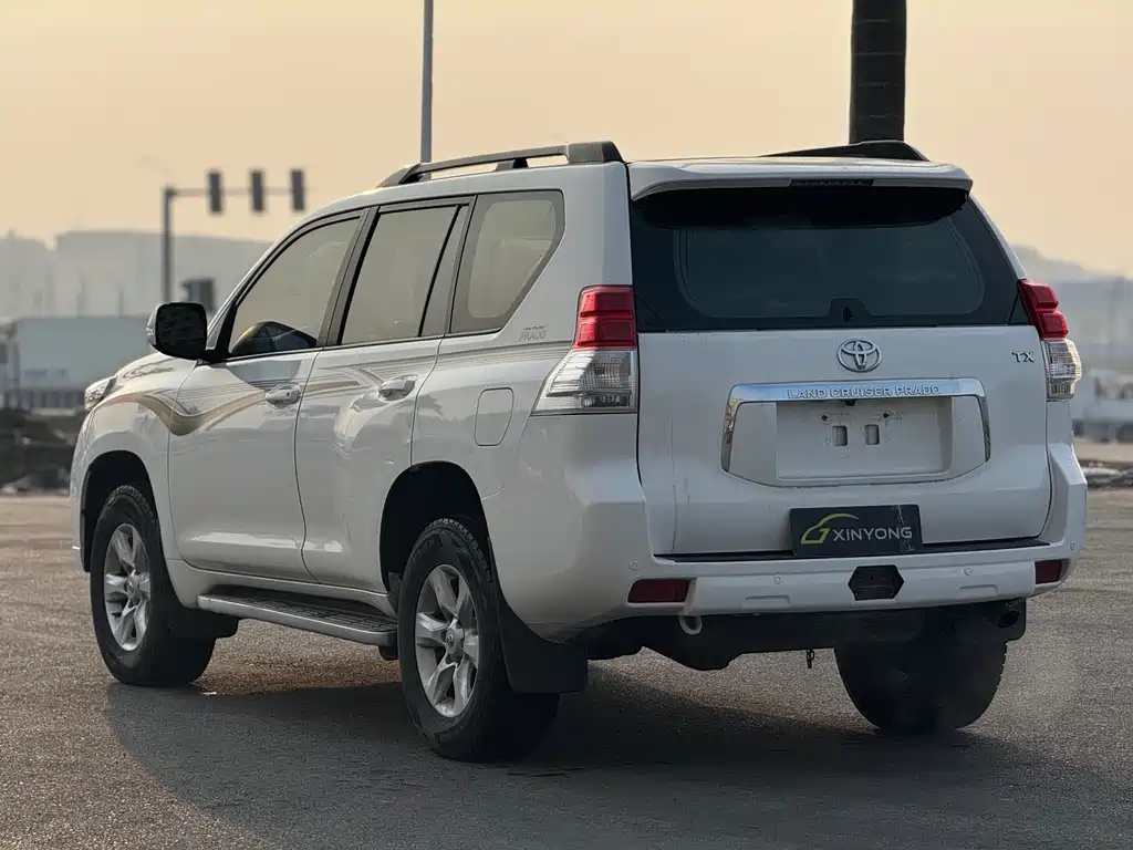 Toyota Land Cruiser Prado 2010 4.0L AT TX