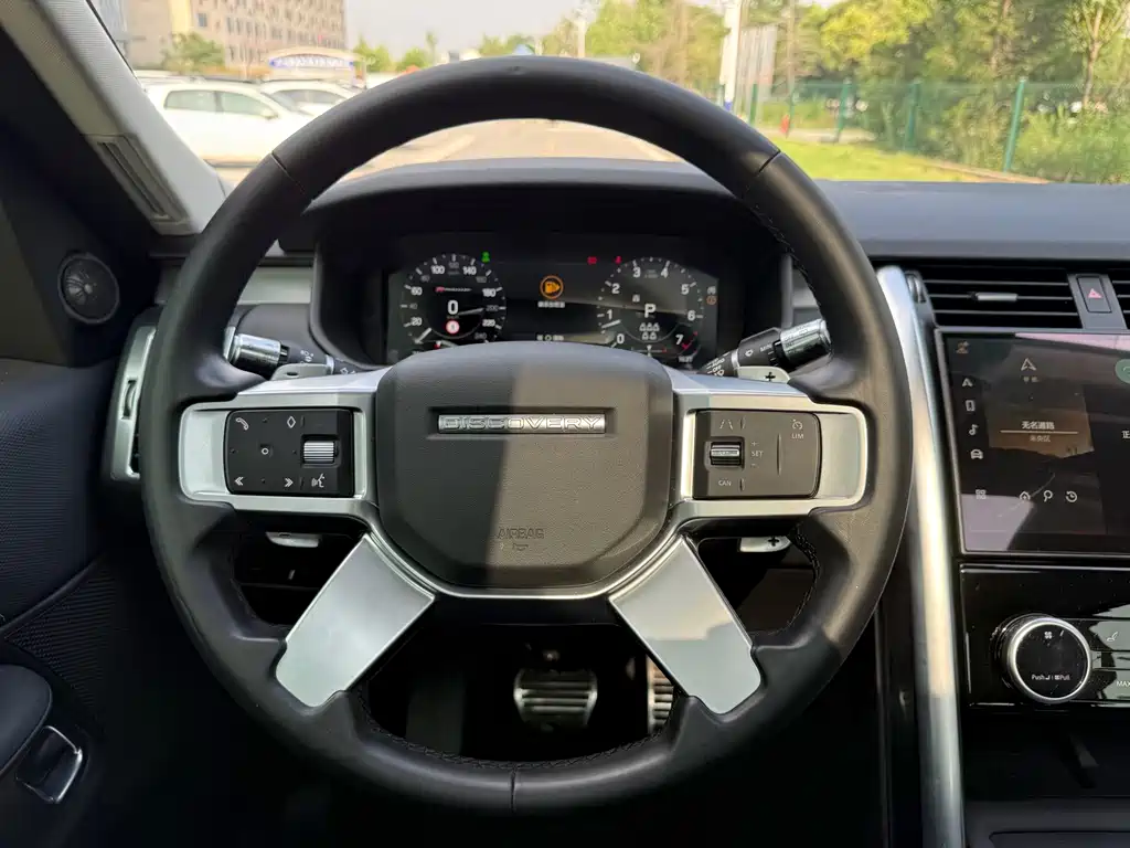 Land Rover Discovery — миниатюра 17
