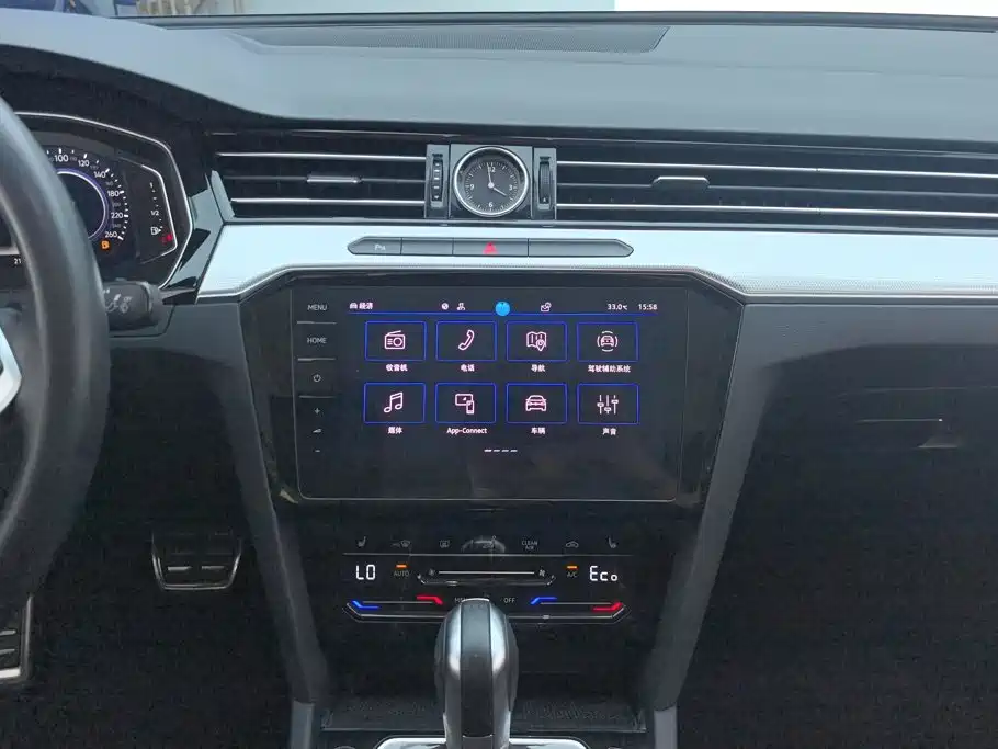 Volkswagen 迈腾 PHEV — миниатюра 13