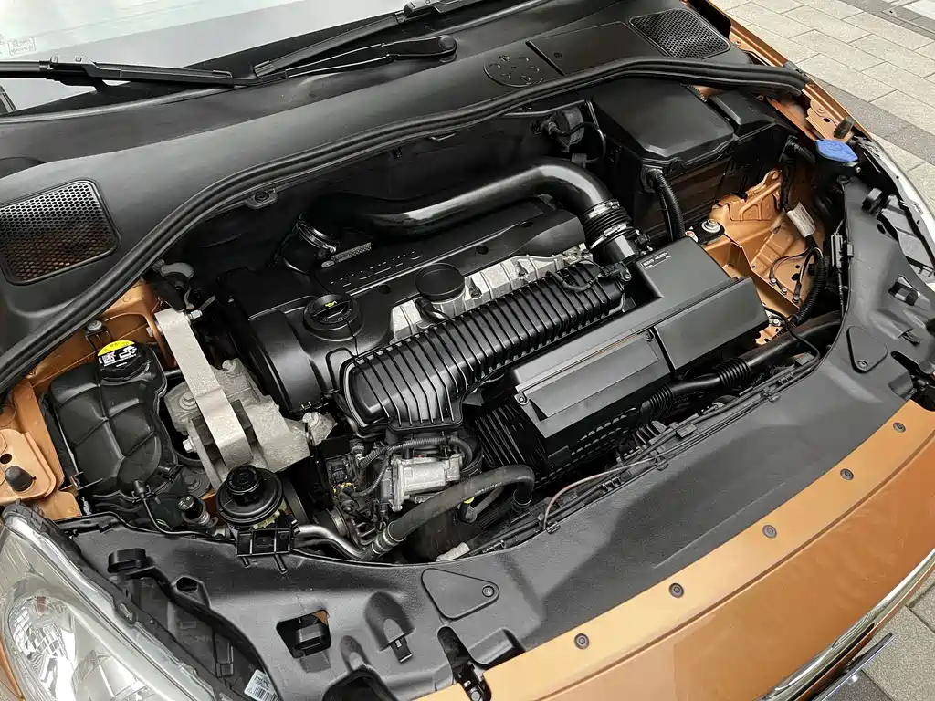 Volvo S60 (Import) — миниатюра 22