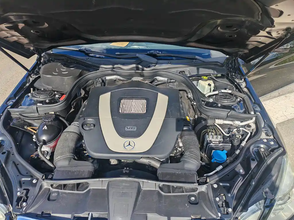 Mercedes-Benz E-Class (Import) — миниатюра 18