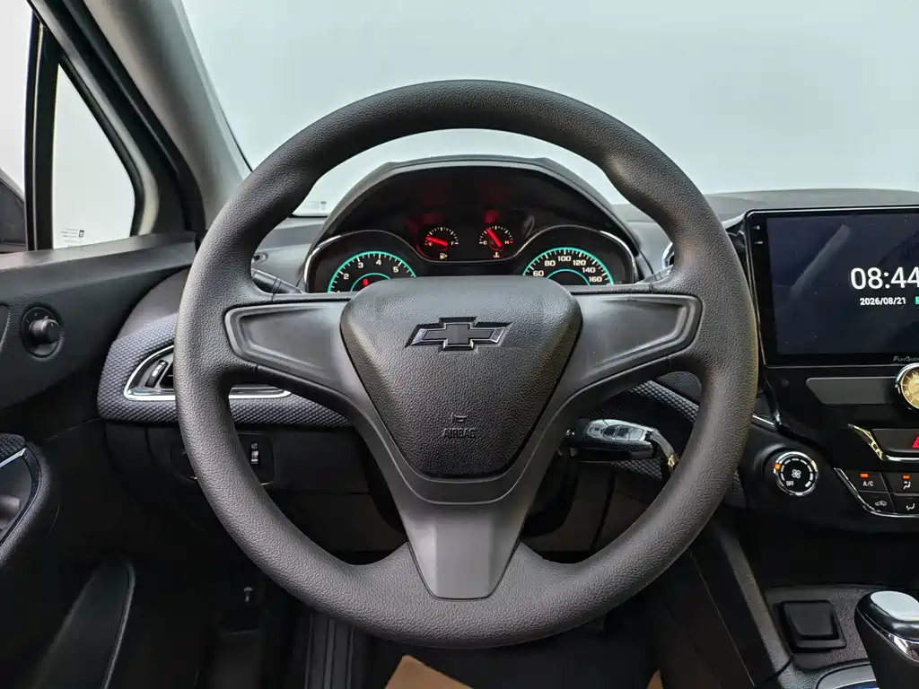 Chevrolet Cruze - фото 15