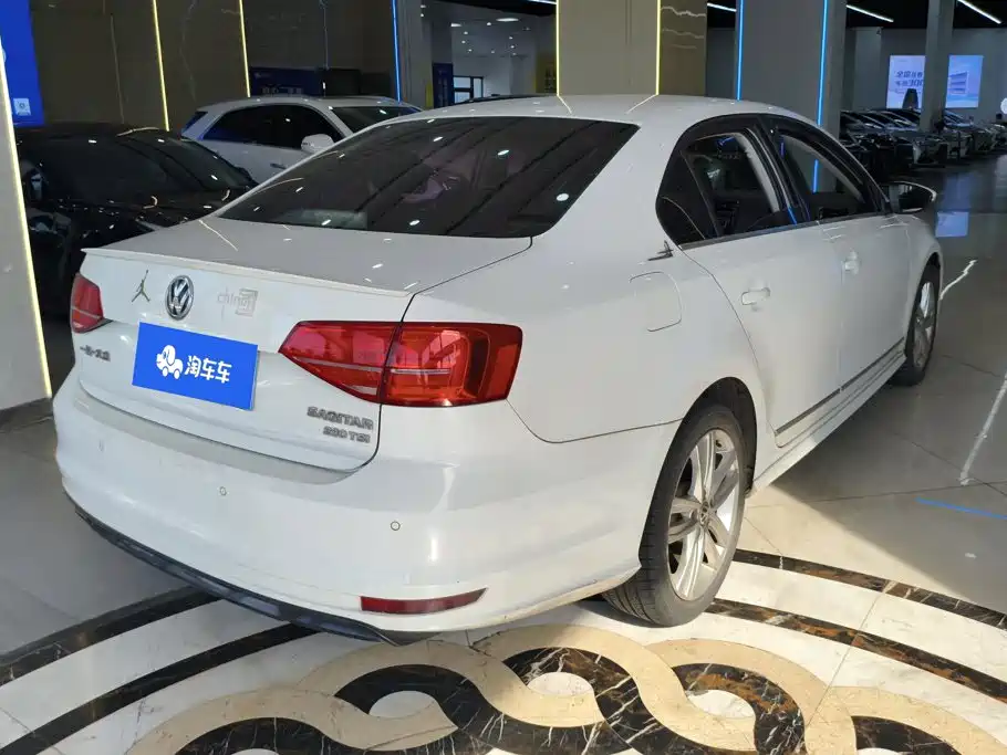 Volkswagen Sagitar — миниатюра 3