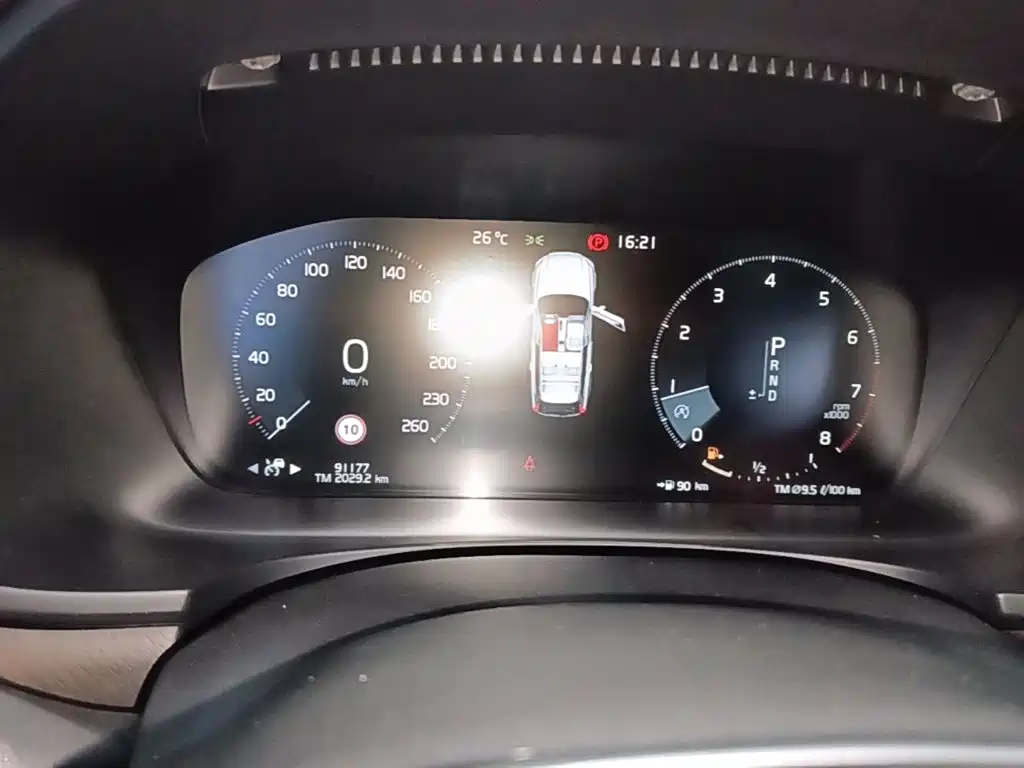 Volvo V90 — миниатюра 12