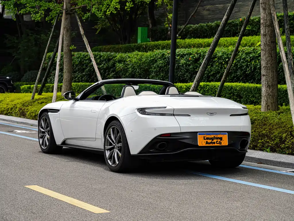 Aston Martin DB11 2019 4.0T V8 Volante