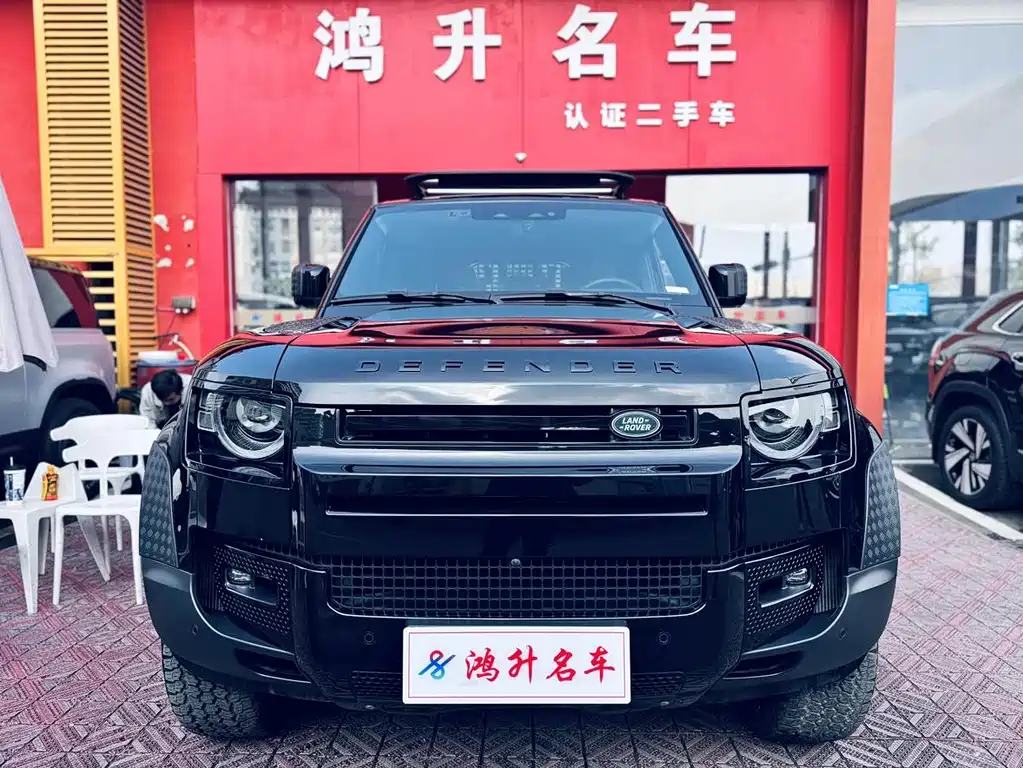 LAND ROVER DEFENDER