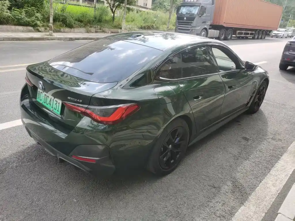 BMW i4 — миниатюра 8