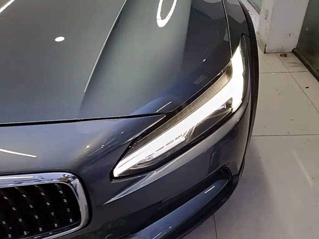 Volvo V90 — миниатюра 24