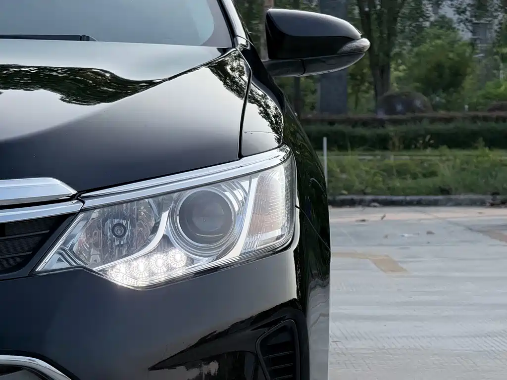 Toyota Camry — миниатюра 22