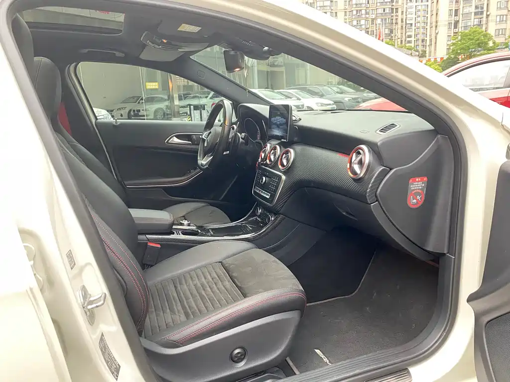 Mercedes-Benz A-Class (Import) — миниатюра 15