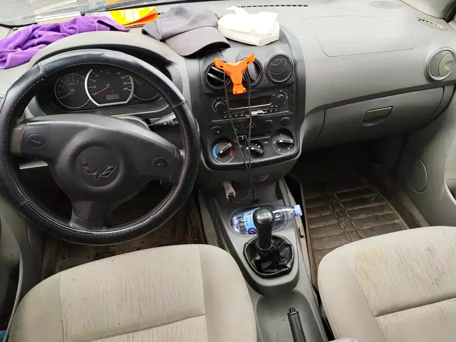 Wuling Hongguang — миниатюра 12