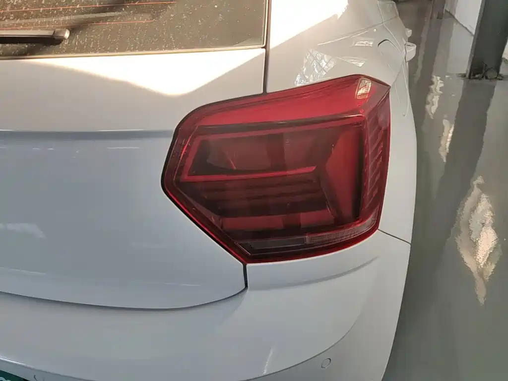 Volkswagen Polo — миниатюра 8