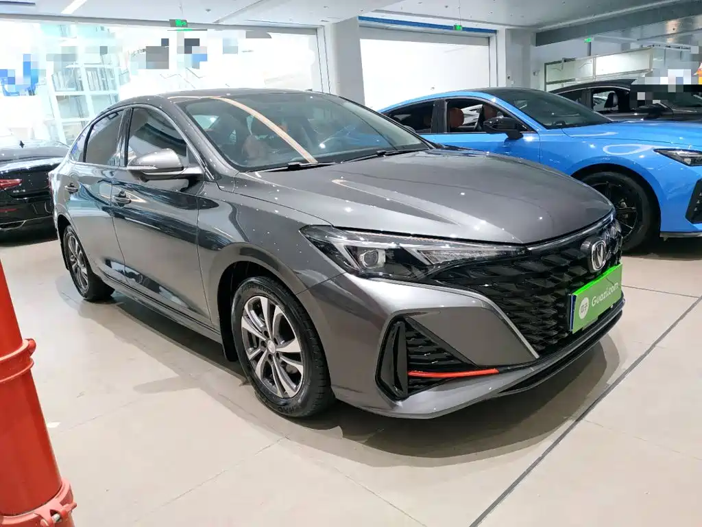 Changan Eado — миниатюра 4
