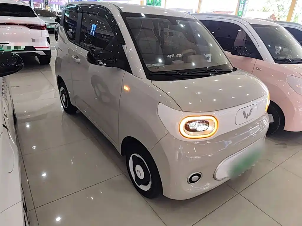 Wuling MINIEV — миниатюра 4