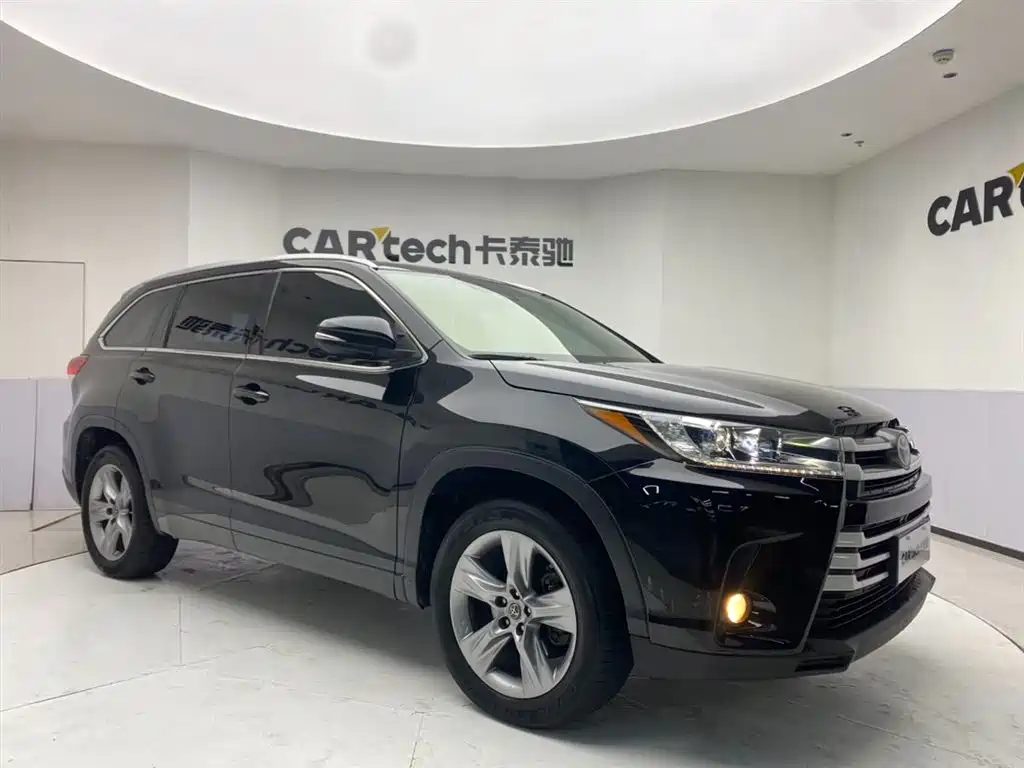 TOYOTA HIGHLANDER