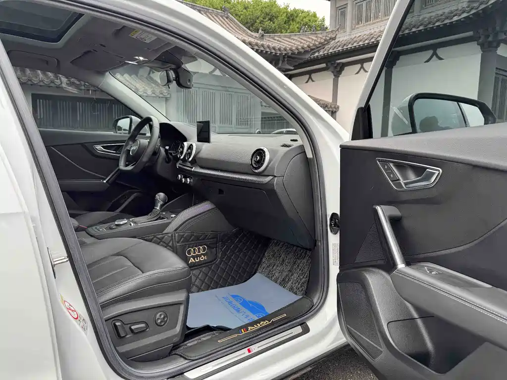 Audi Q2L — миниатюра 10