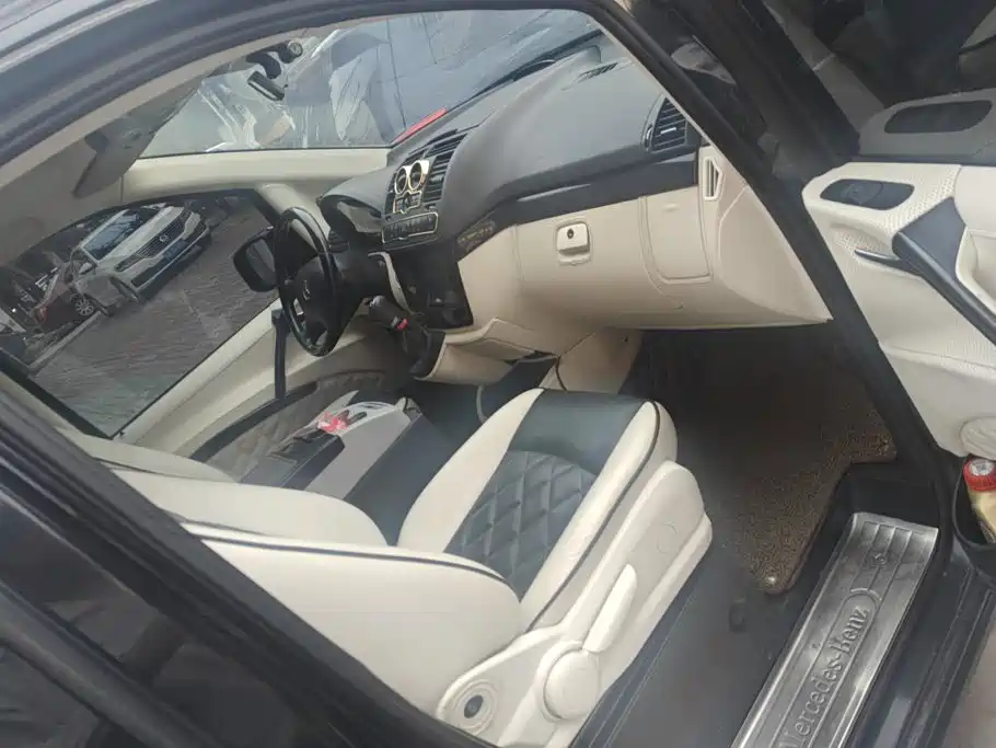 Mercedes-Benz Vito — миниатюра 8
